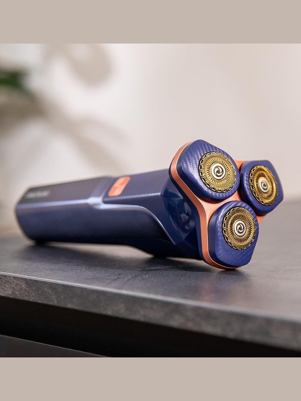 Cecotec PrecisionCare Aluminum Electric Shaver, titanium, 2 speeds, 2h battery